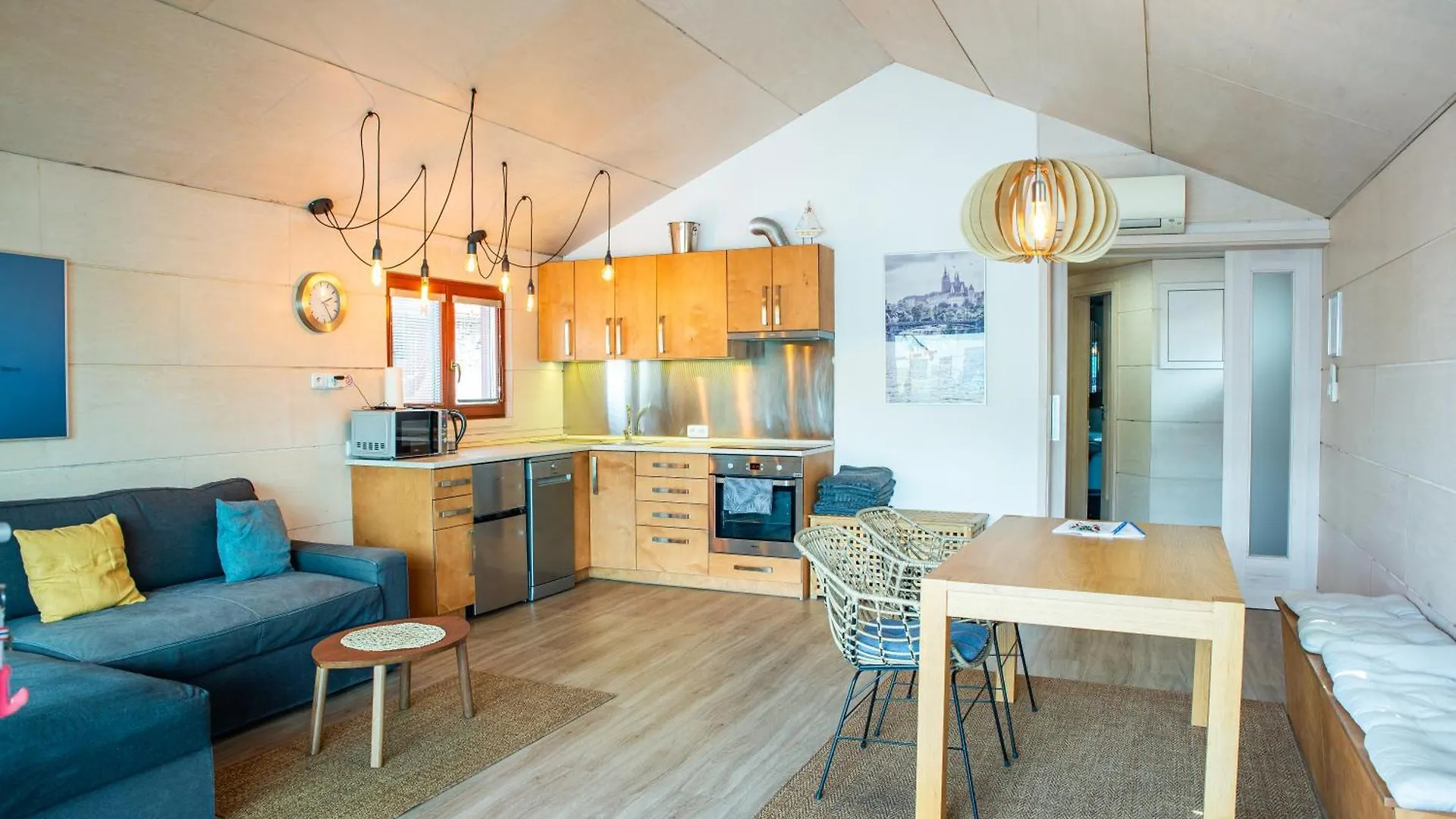 Hotel Houseboat Benjamin - Houseboats Benjamin & Franklin Praha