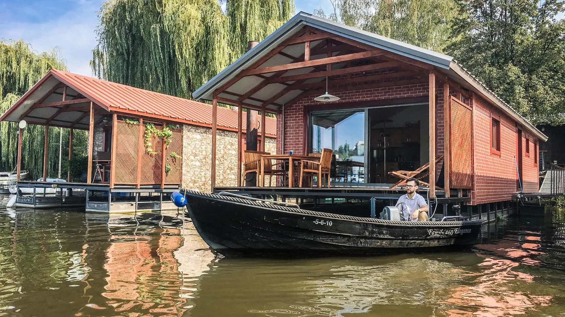 Hotel Houseboat Benjamin - Houseboats Benjamin & Franklin Praha 0*,